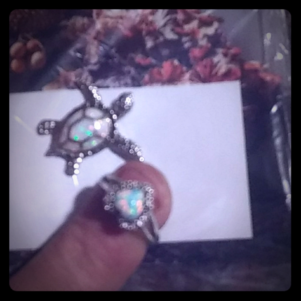 Ring n charm